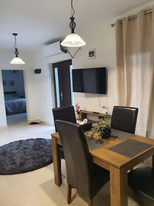 度假居 布加勒斯特Casa Cu Flori别墅